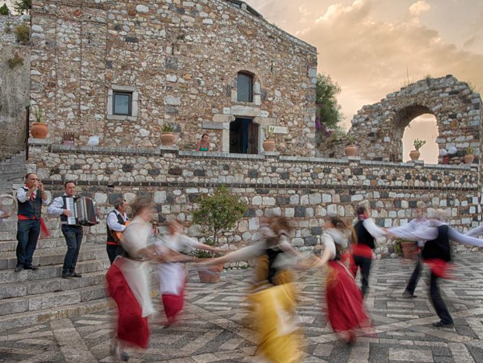 Sicilia, folklore