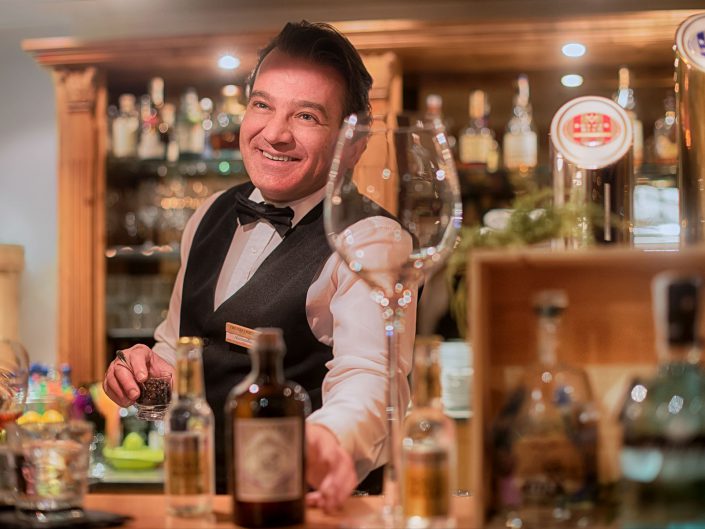 Barman , Wellness Hotel Gallhaus in Ahrntal